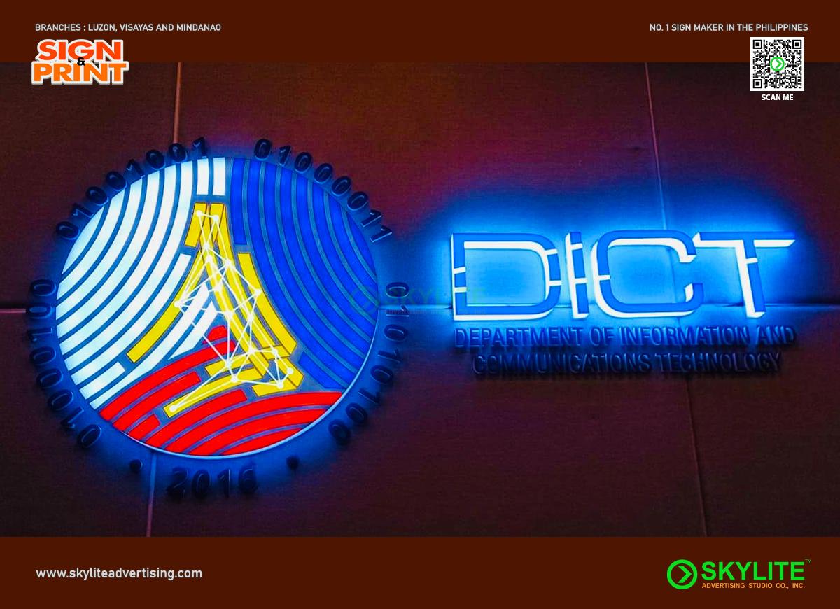 Acrylic Signage Maker